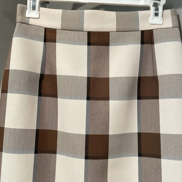 NWOT GORGEOUS PENCIL SKIRT - Picture 5 of 14